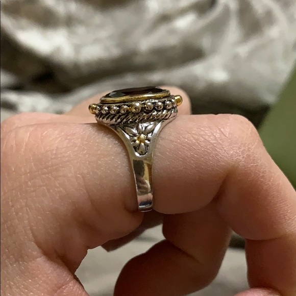 Garnet ring - Picture 2 of 3